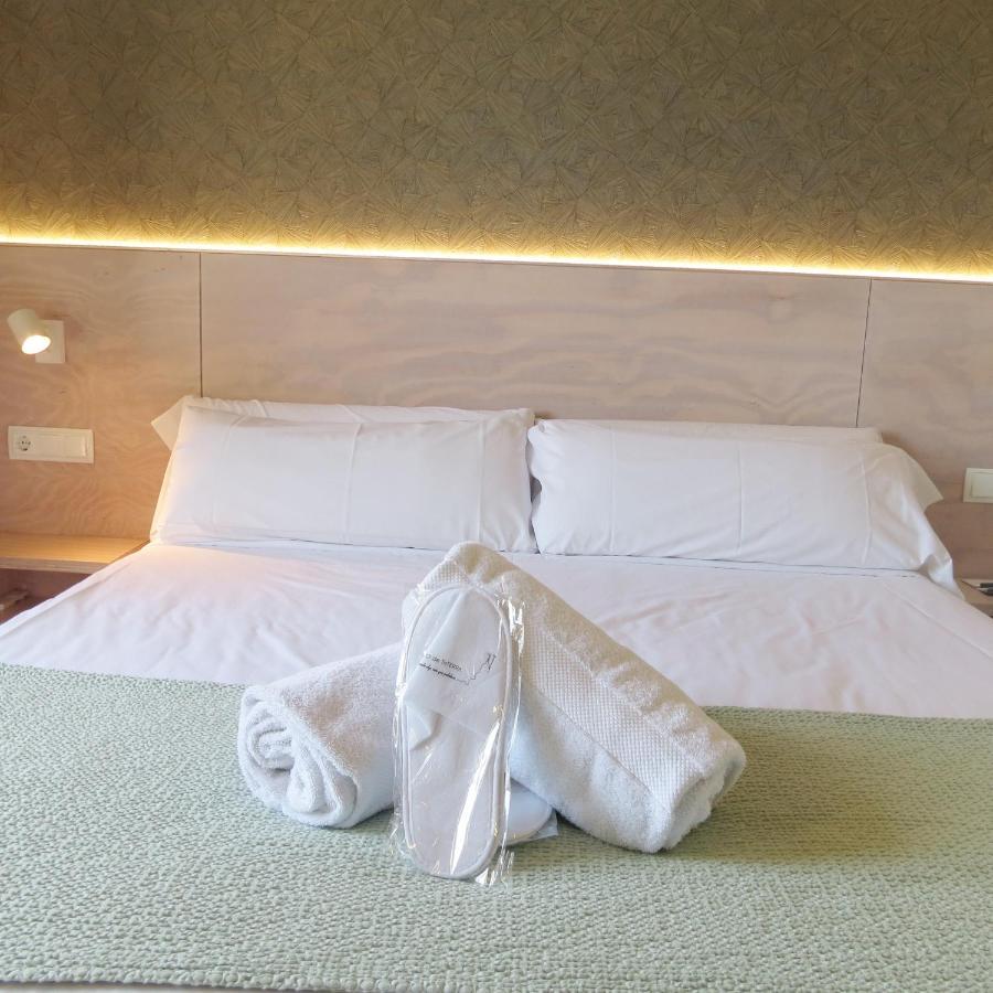 Hotel Tematico Do Banco Azul فينيستيري المظهر الخارجي الصورة